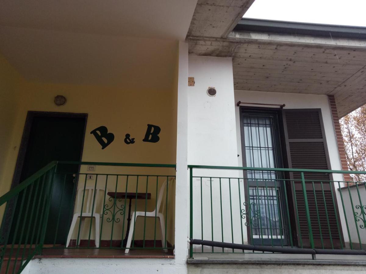 B&B Mike Нови-Лигуре Экстерьер фото